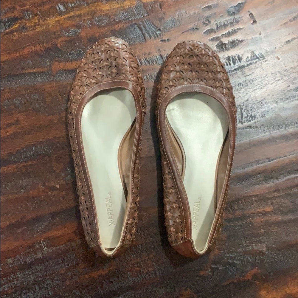 Brown flats